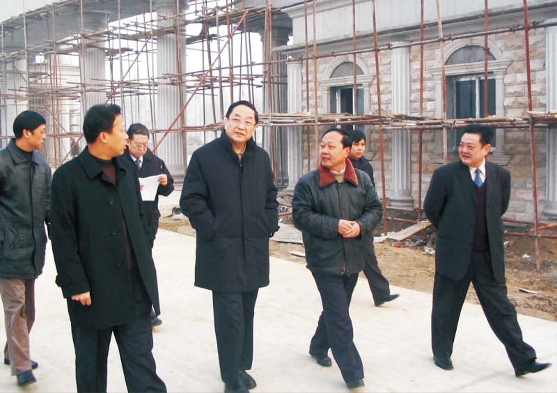 2005年1月14日，中共中央政治局委員、湖北省委書記俞正聲來公司調(diào)研